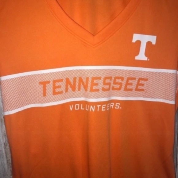 NWT NCAA Tennessee Vols Tee - Picture 3 of 5